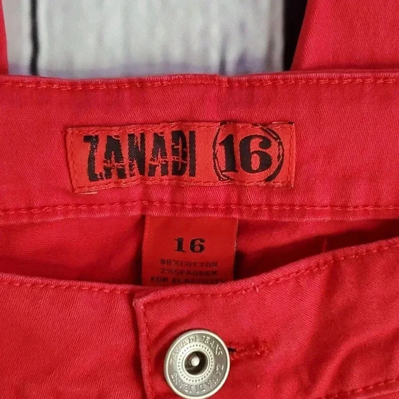 Zanadi Red Capri Jeans Size 16 - Picture 2 of 9